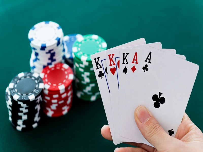 Cách tính điểm poker - Hướng dẫn chi tiết cho người chơi mới